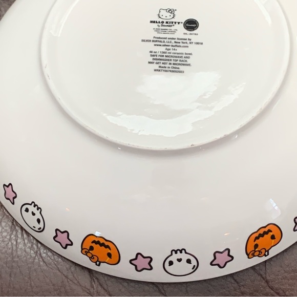 Hello Kitty Witch on Broom 46oz Ceramic Halloween Bowl - Stars Pumpkin Skull - Picture 8 of 9